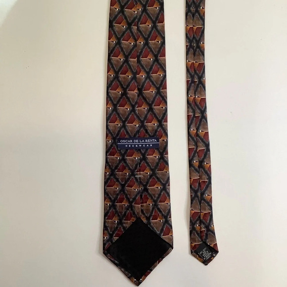 OSCAR DE LA RENTA Burgundy Foulard Silk Tie & Pocket Square - Picture 5 of 15